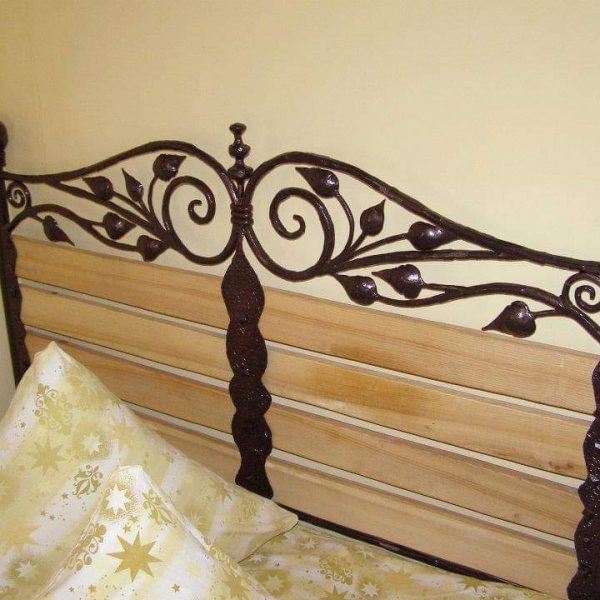 Kalvystės dirbinių dažymas