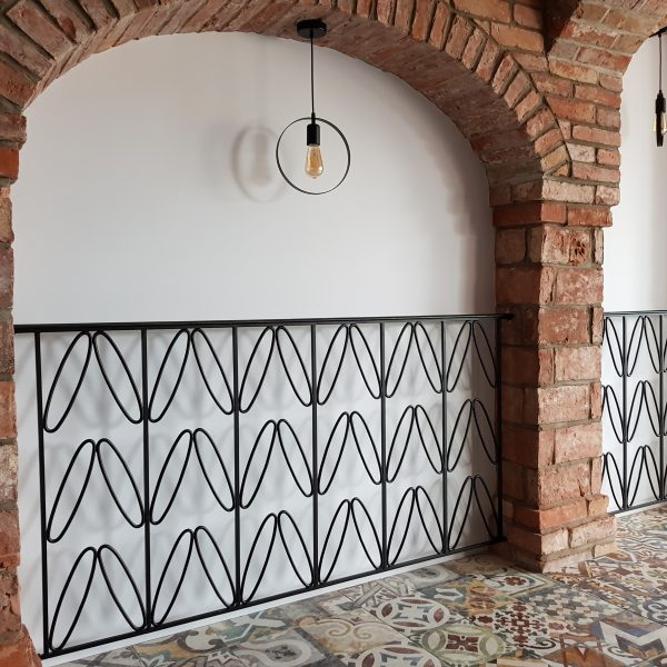 Kalvystės dirbinių dažymas