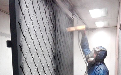 Metalinių durų dažymas